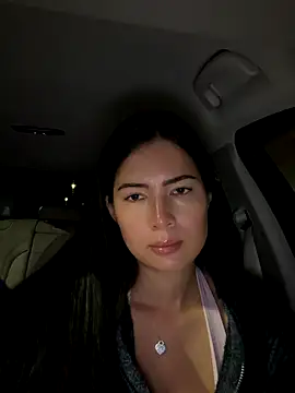 Snapshot of clairewntr chatting on October 29, 2025, 9:14 pm clairewntr online show from October 29, 2025, 9:14 pm