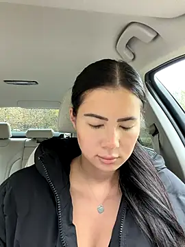 Snapshot of clairewntr chatting on November 1, 2025, 10:42 am clairewntr online show from November 1, 2025, 10:42 am