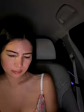 Snapshot of clairewntr chatting on November 30, 2025, 9:37 pm clairewntr online show from November 30, 2025, 9:37 pm