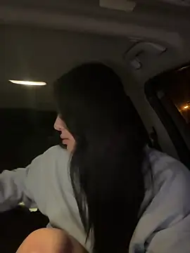 Snapshot of clairewntr chatting on March 17, 2025, 1:08 pm clairewntr online show from March 17, 2025, 1:08 pm