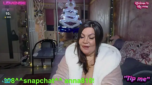 femme fatale1 online show from January 9, 2025, 3:55 pm