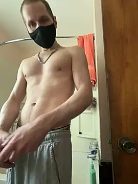 Cloudd Kingg Iceyyy online show from May 6, 2026, 4:22 pm