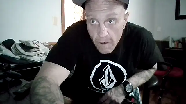 Snapshot of CAMINCHANCE chatting on February 7, 2025, 10:30 pm CAMINCHANCE online show from February 7, 2025, 10:30 pm