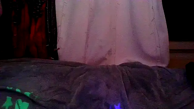 Snapshot of CAMINCHANCE chatting on February 2, 2026, 11:42 am CAMINCHANCE online show from February 2, 2026, 11:42 am