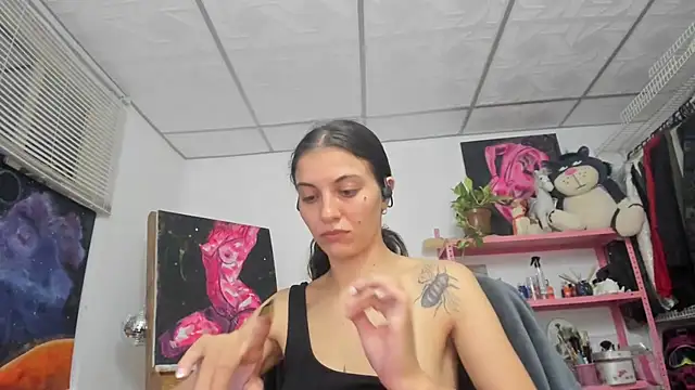mariecam420 online show from May 27, 2026, 1:57 am