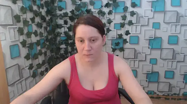 JosieJun  online show from February 28, 2025, 9:01 pm