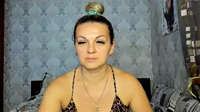 Snapshot of NicoletMoore chatting on September 26, 2025, 7:54 pm NicoletMoore online show from September 26, 2025, 7:54 pm