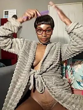 HoneyDropsX online show from July 8, 2026, 6:14 am