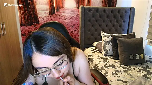 sofia23dirty online show from October 2, 2025, 9:40 pm