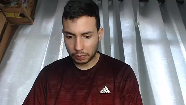 Armando 2002 online show from February 25, 2025, 6:55 pm