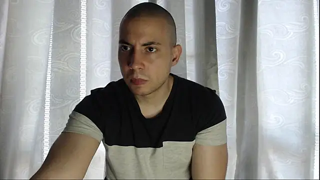 Armando 2002 online show from September 22, 2025, 5:30 pm