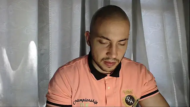 Armando 2002 online show from September 20, 2025, 5:51 pm