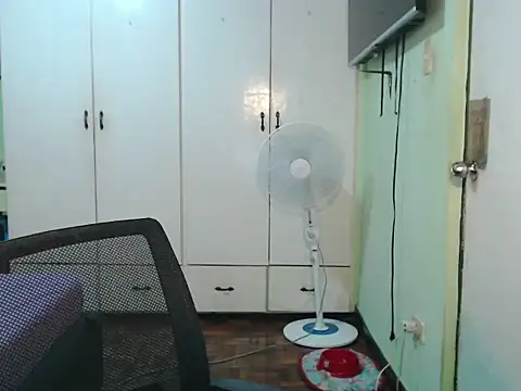 Ezradeliciosa online show from March 14, 2026, 2:39 am