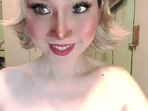 Ezradeliciosa online show from May 2, 2026, 1:22 am