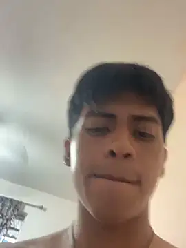 Snapshot of Morahot chatting on February 7, 2025, 2:15 pm Morahot online show from February 7, 2025, 2:15 pm