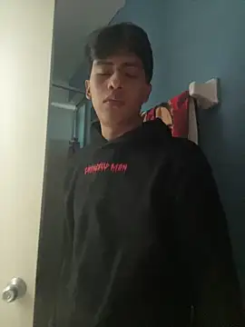 Snapshot of Morahot chatting on February 24, 2025, 11:10 am Morahot online show from February 24, 2025, 11:10 am