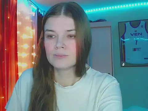 Snapshot of Klementa chatting on December 17, 2025, 5:51 pm Klementa online show from December 17, 2025, 5:51 pm