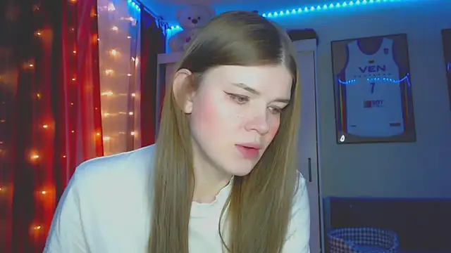 Snapshot of Klementa chatting on February 13, 2026, 6:52 pm Klementa online show from February 13, 2026, 6:52 pm