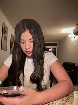 bella parisi online show from January 20, 2025, 4:54 am