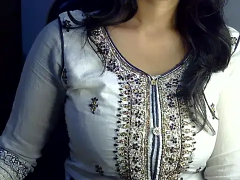 Snapshot of SiaraSiyA chatting on May 10, 2026, 5:04 pm SiaraSiyA online show from May 10, 2026, 5:04 pm