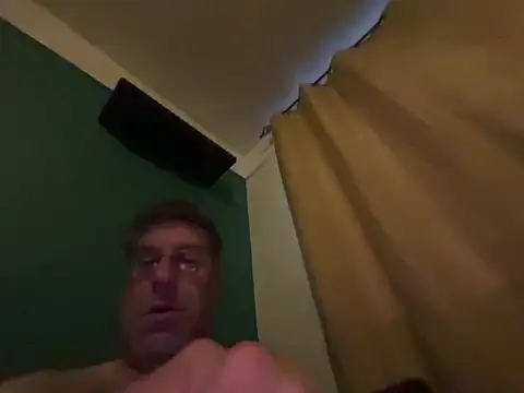 bigboy6880 online show from March 12, 2026, 6:17 am