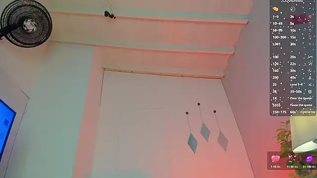 swt-booty online show from September 29, 2025, 6:24 pm