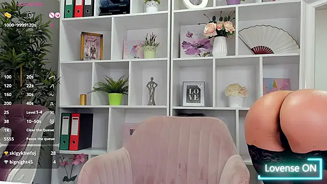EmaBrownie online show from June 27, 2026, 12:22 pm