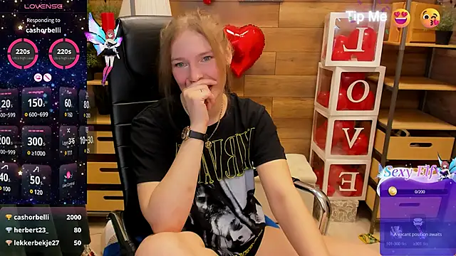  fiona Love online show from March 11, 2025, 1:16 am