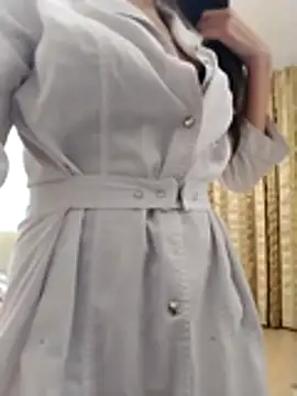 baby sweet girl  online show from November 8, 2025, 9:29 pm