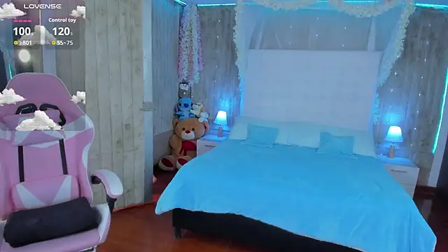 floryn susana online show from June 25, 2026, 9:42 pm