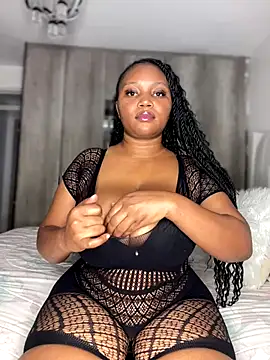 Hyra Ari online show from November 28, 2025, 6:13 am