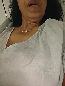 Susannemilf online show from June 3, 2026, 3:50 pm