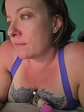 julimonroe online show from June 23, 2026, 5:05 am