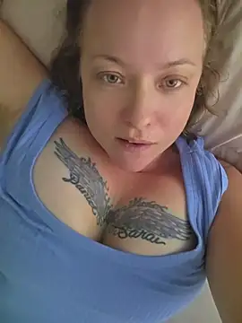 julimonroe online show from July 28, 2026, 3:25 am
