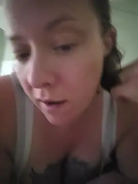 julimonroe online show from June 27, 2026, 2:17 am