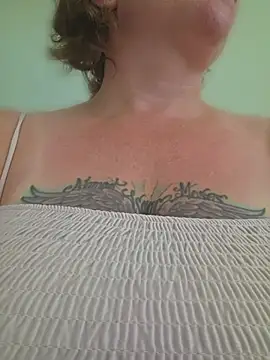 julimonroe online show from July 23, 2026, 3:41 pm