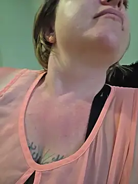 julimonroe online show from June 22, 2026, 1:33 am