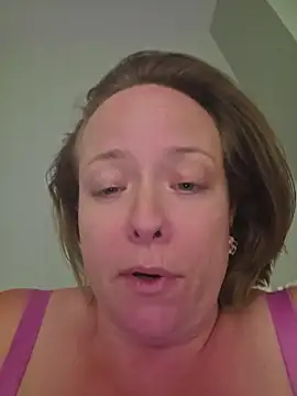 julimonroe online show from July 25, 2026, 4:09 am