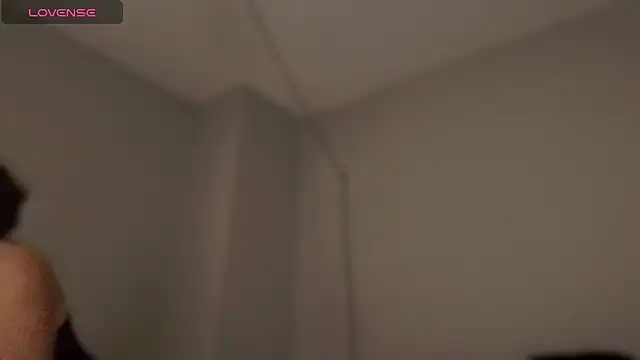 julimonroe online show from April 24, 2026, 2:57 am