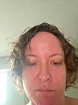 julimonroe online show from May 2, 2026, 1:38 pm