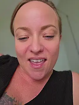 julimonroe online show from July 31, 2026, 4:15 pm