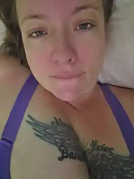 julimonroe online show from July 28, 2026, 11:39 am