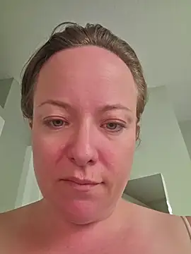 julimonroe online show from June 25, 2026, 1:05 pm
