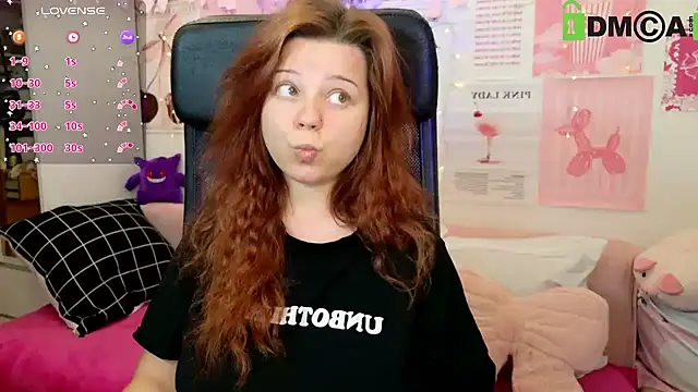 StellaMilla online show from July 17, 2026, 1:47 am
