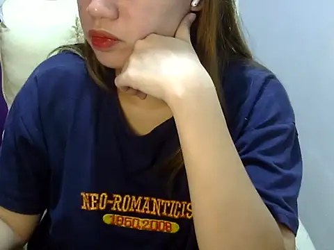    zurIII09  online show from November 13, 2025, 9:57 am