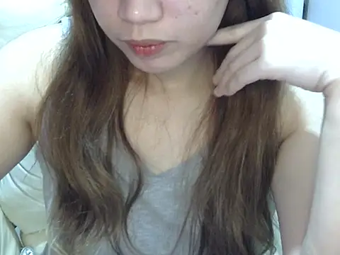    zurIII09  online show from June 12, 2026, 9:18 am