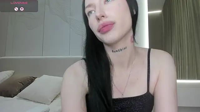 Snapshot of JenniferQueen11 chatting on July 25, 2026, 4:57 pm JenniferQueen11 online show from July 25, 2026, 4:57 pm