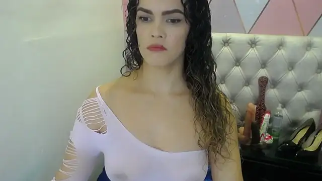 greatASS Latina online show from July 27, 2026, 12:12 pm