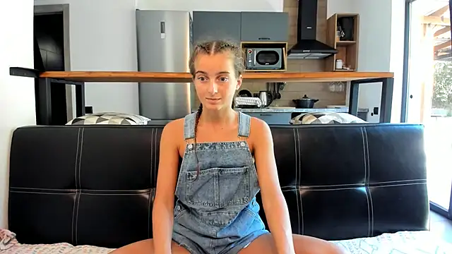 ElizSweet online show from October 6, 2025, 9:54 am