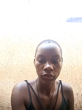 Snapshot of Petite_li chatting on February 13, 2026, 5:51 am Petite li online show from February 13, 2026, 5:51 am